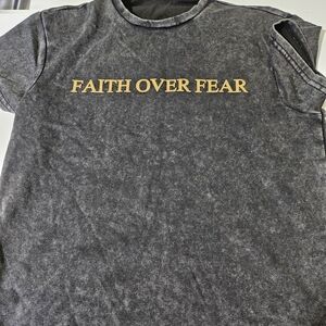 SHEIN “Faith Over Fear” Kids Graphic Tee | Gray | NWT | Size 10